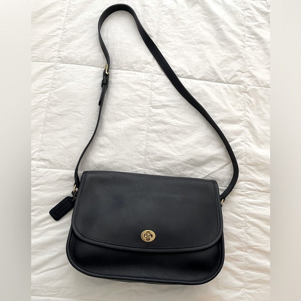 Vintage Coach Leather Navy City Bag 9790